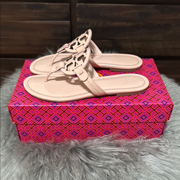 Tory Burch Sea Shell Pink Miller Soft Patent Sandals - Picture 2 of 5